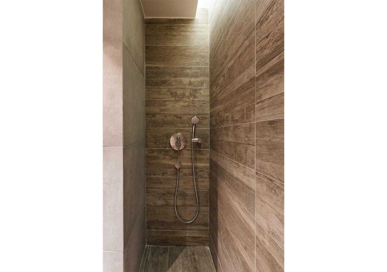 Designer Apartment - Stroll To The Acropolis Athens Exterior photo